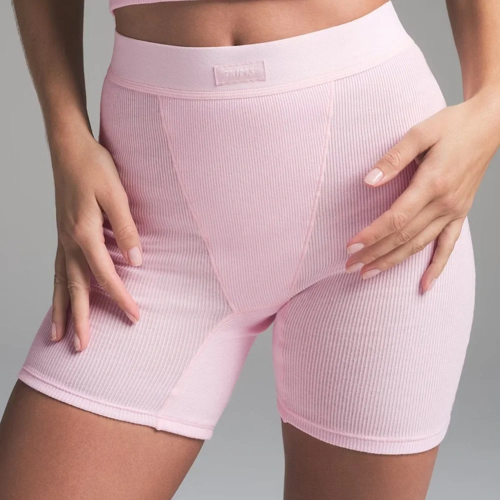 SKIMS Light Pink Ribbed Shorts - Picture 2 of 5